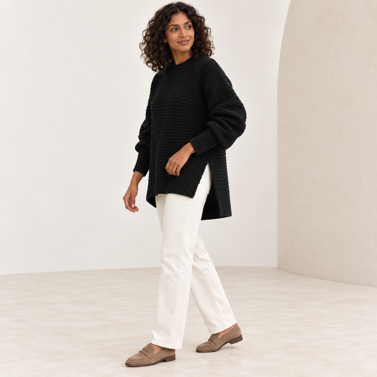 Liliane | Effortless Oversized Jumper for Women with Minimal High-Neck Silhouette