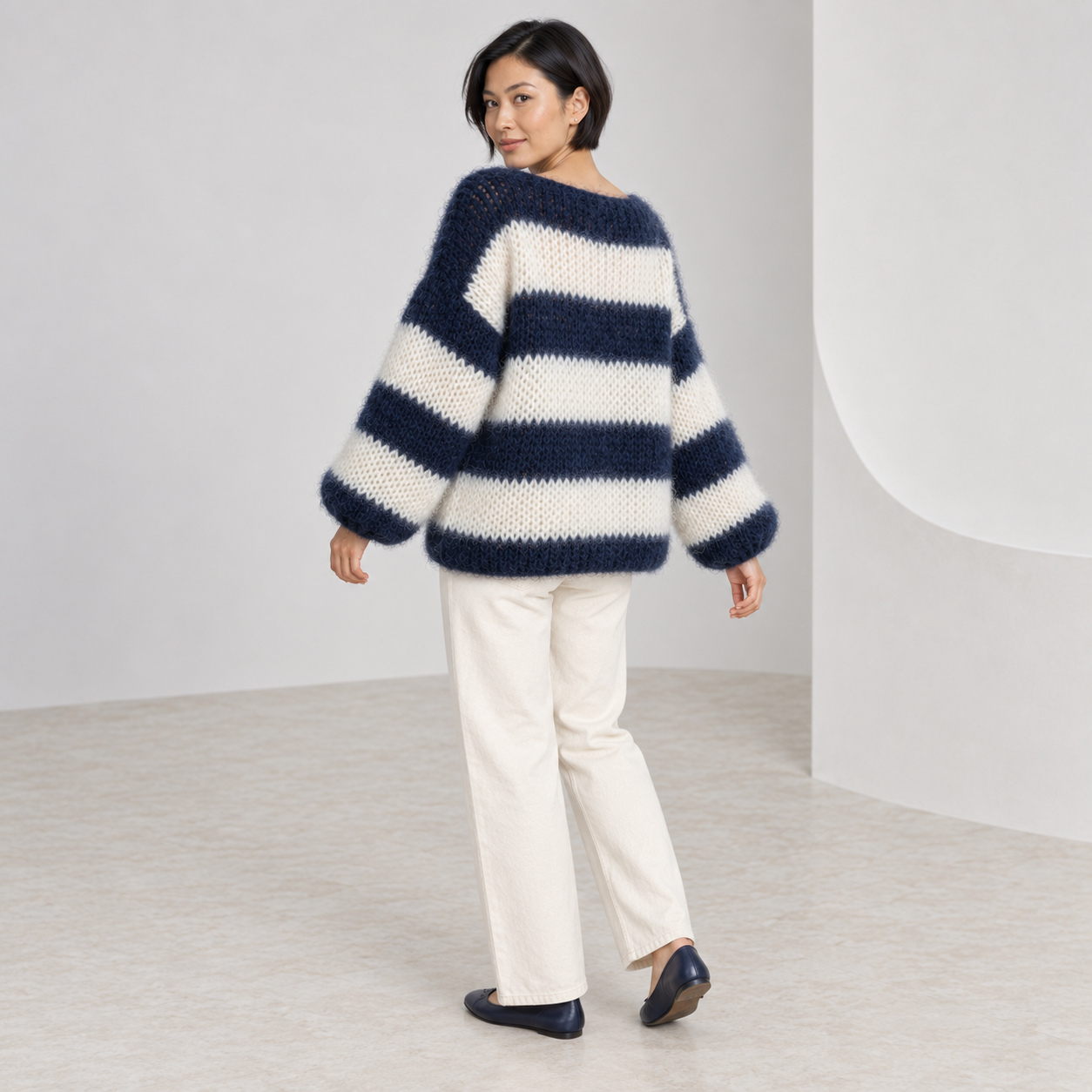 Anna | Chic Chunky Knit Jumper for Women with Statement Striped Finish