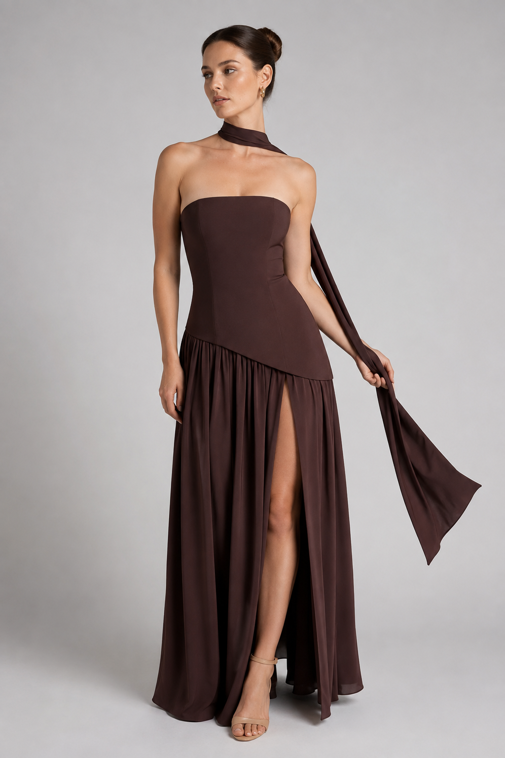 Vivienne – Structured Corset Maxi Dress with High Slit