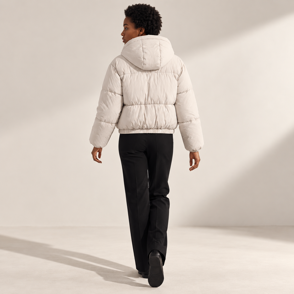 Solene | Chic Cropped Puffer Jackets for Women with Sporty Hooded Finish