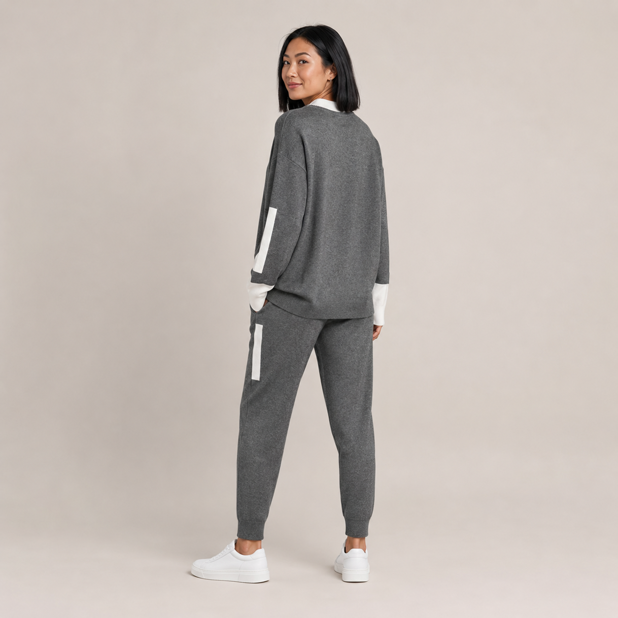 Amelie | Relaxed Contrast-Trim Knit Jogger Set