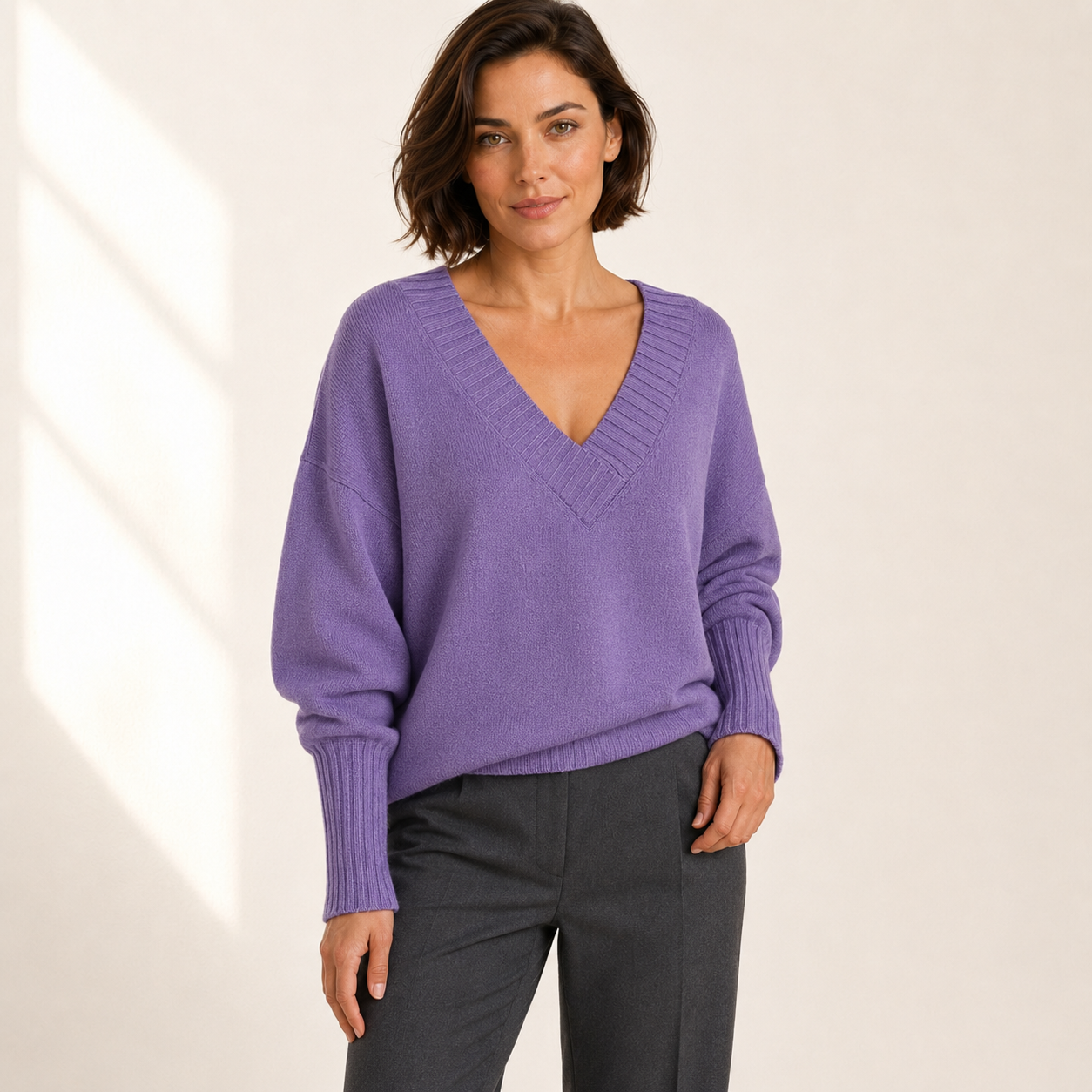 Amara | V-Neck Cashmere Sweater for Women with Soft Relaxed Fit