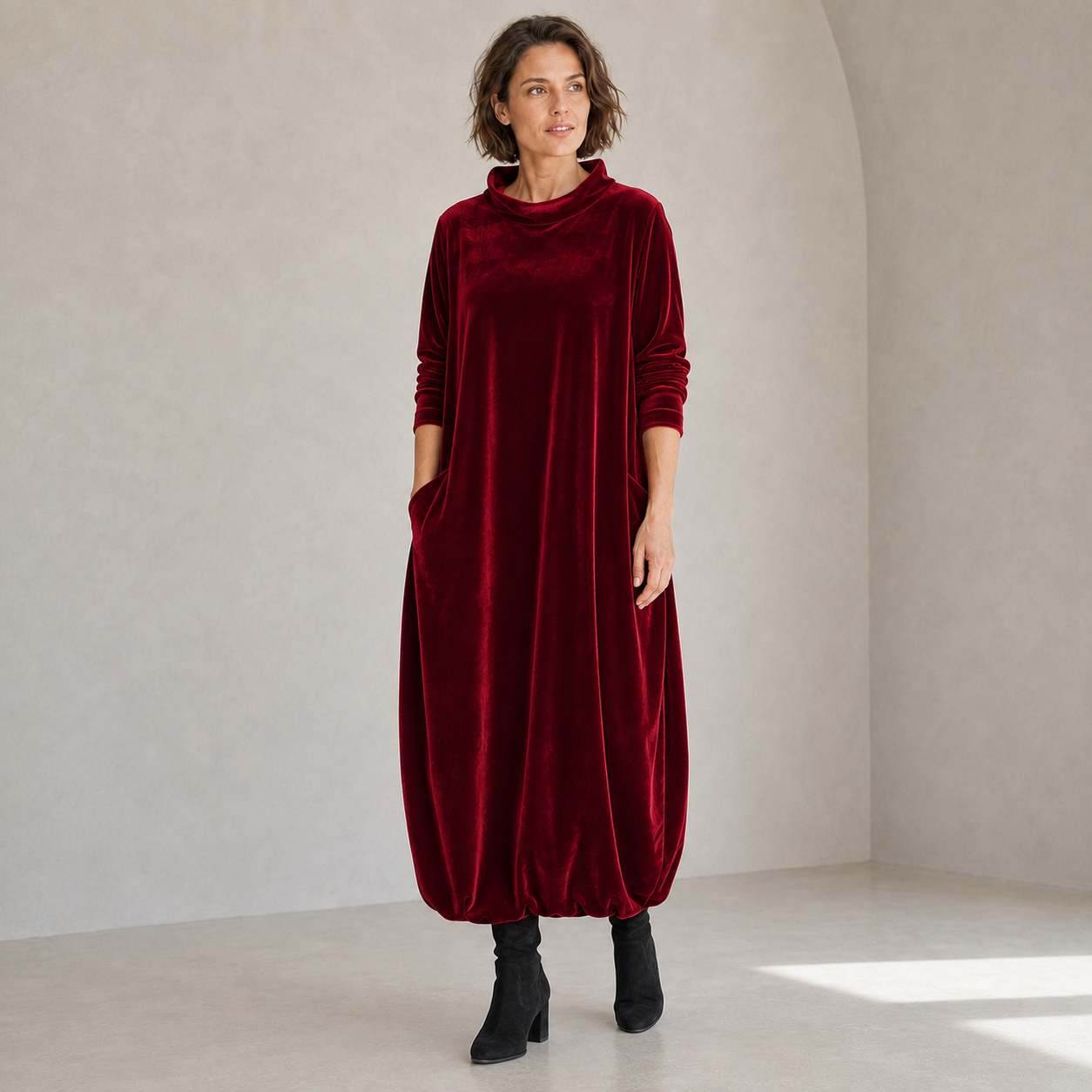 Arielle | Relaxed Velvet Midi Dress with Side Pockets