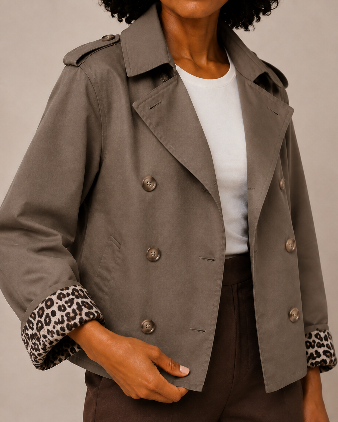 Romy | Short Trench Coat with Printed Lining