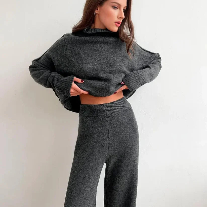 Frida | Cozy Knit Set with High Collar & Relaxed Fit