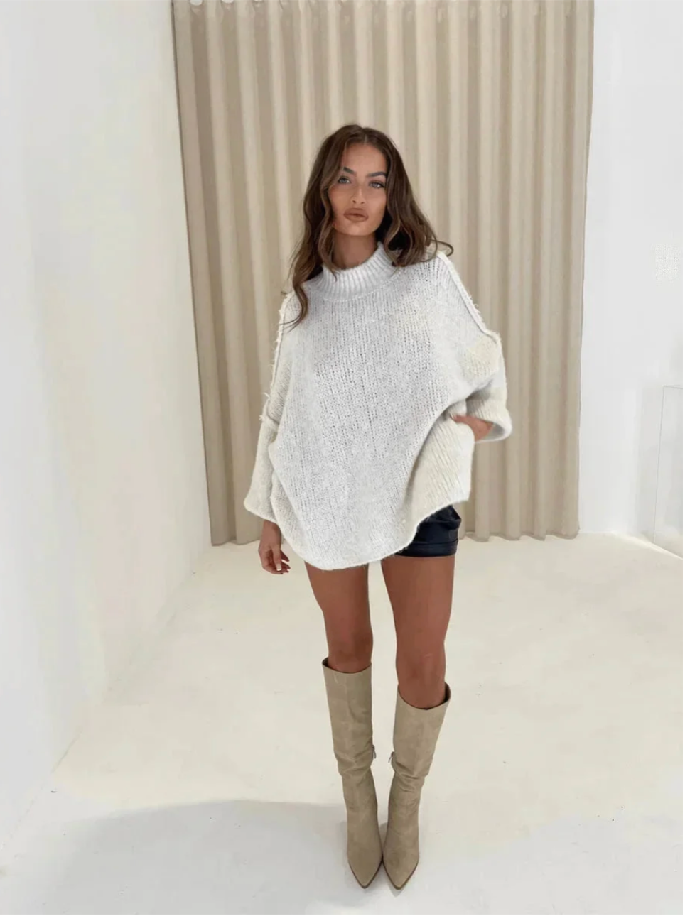 Solène – Women's Burgundy Oversized Turtleneck Jumper