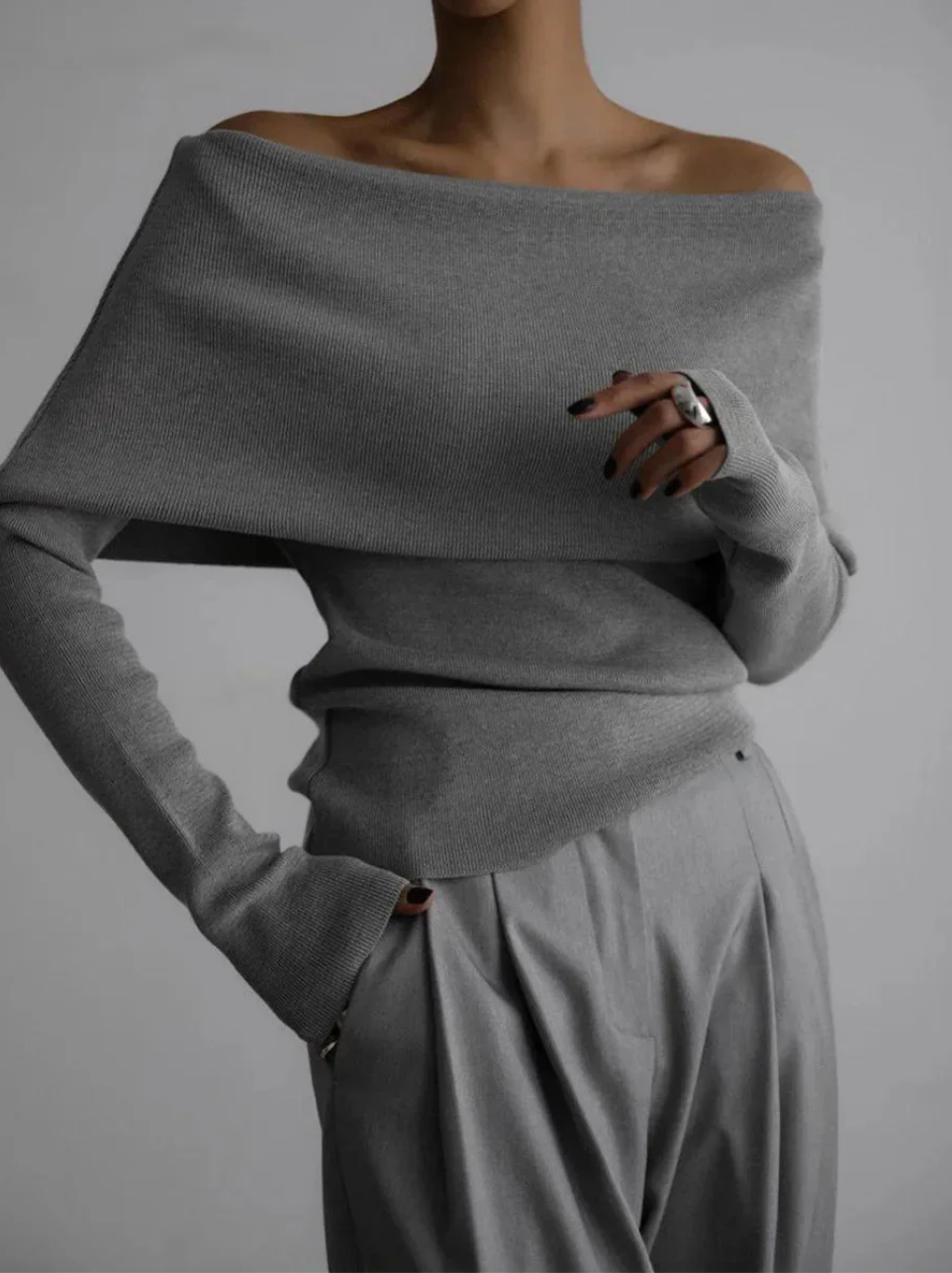 Séverine – Women's Red Boat Neck Jumper
