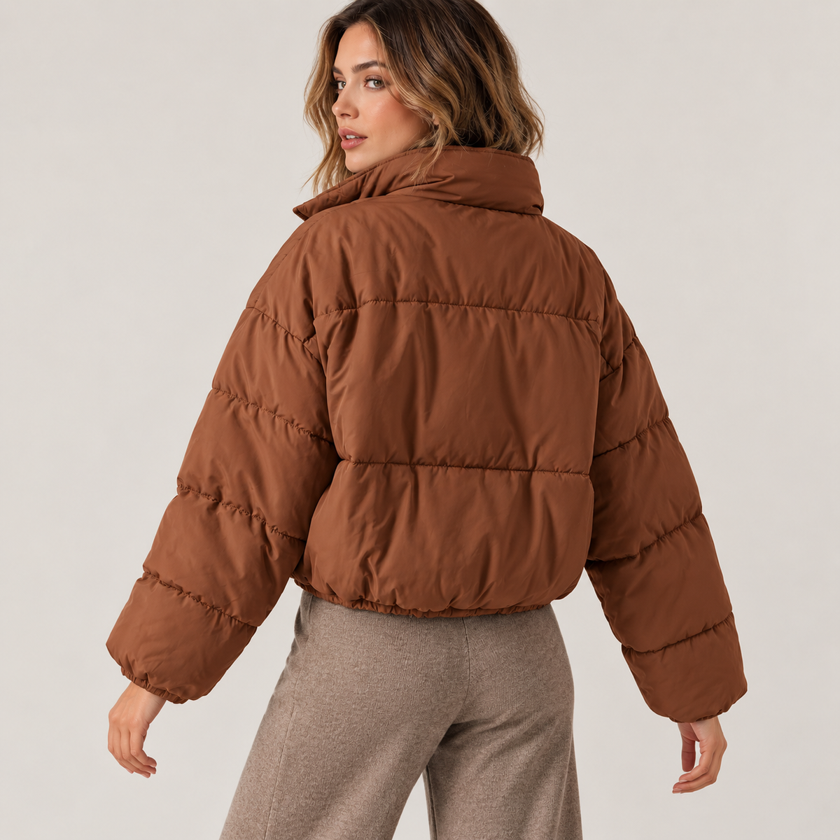 Maelys | Chic Cropped Puffer Jacket for Women with Stand Collar & Drawcord Hem