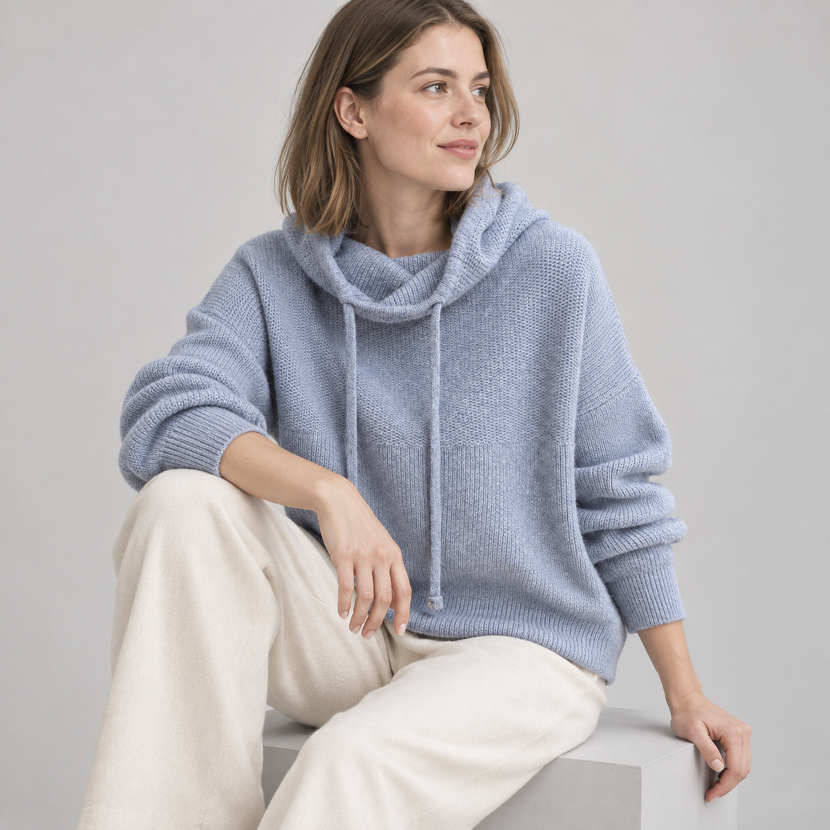 Floralie | Cosy Turtleneck Jumper for Women with Relaxed Hooded Shape