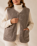 Perpetua – Zip-Up Wool Blend Vest for Winter Layering