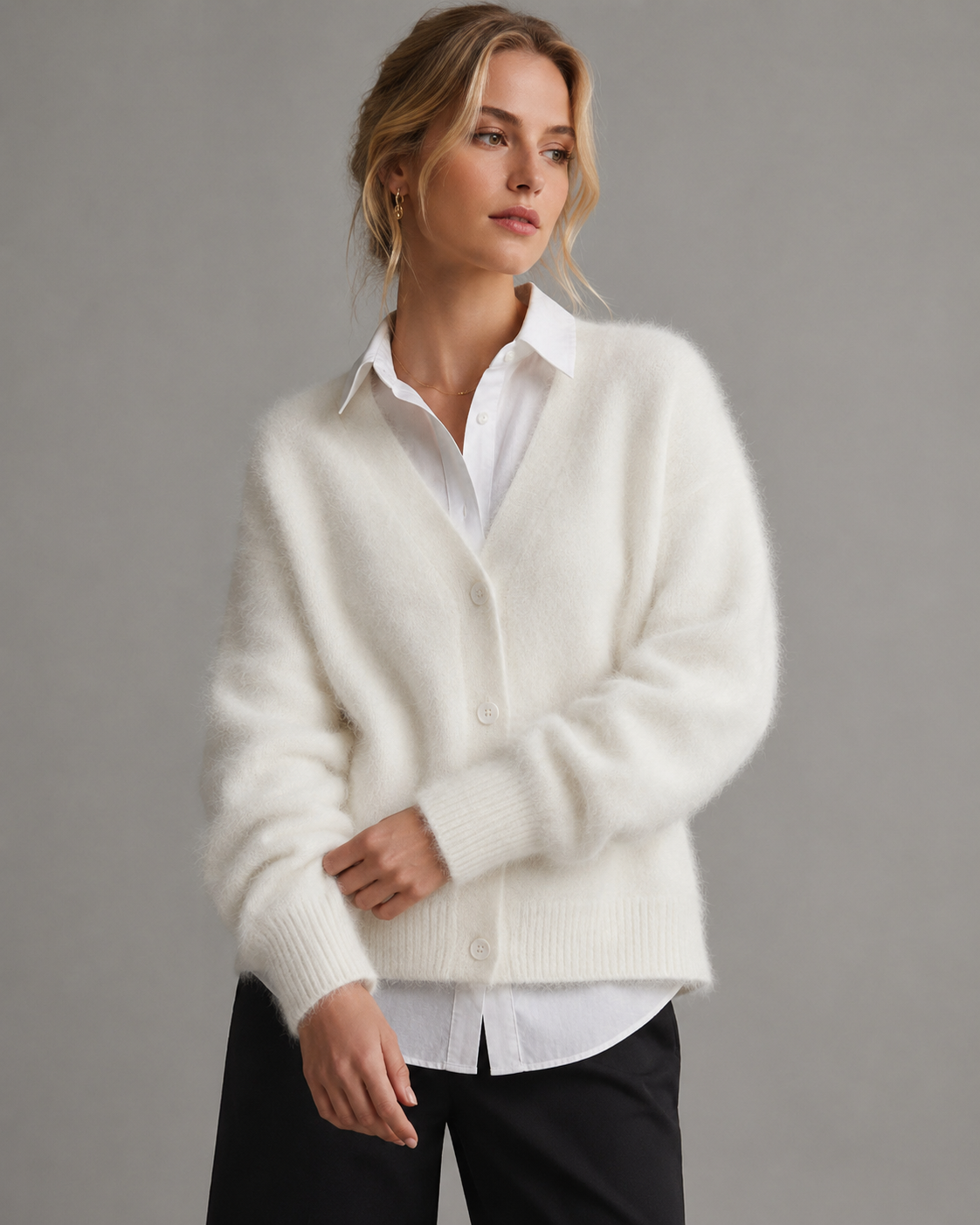 Béatrice | Oversized V-Neck Cardigan in Soft Knit