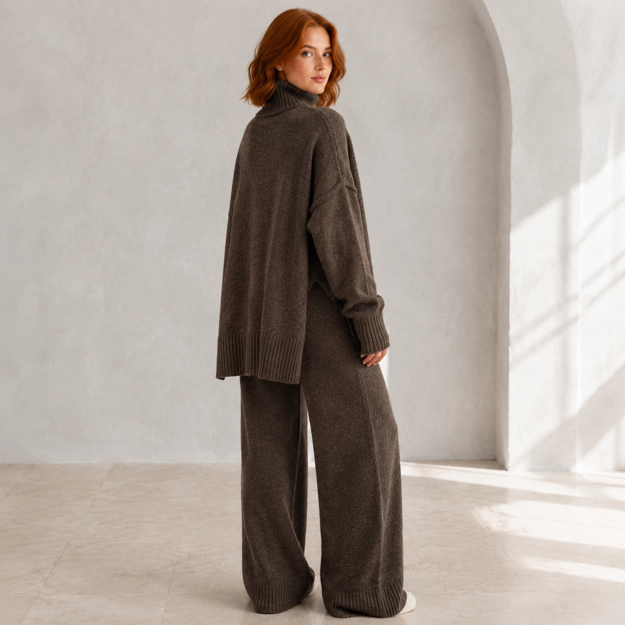 Elara | Cosy Loungewear Set for Women with Oversized Turtleneck & Wide-Leg Trousers