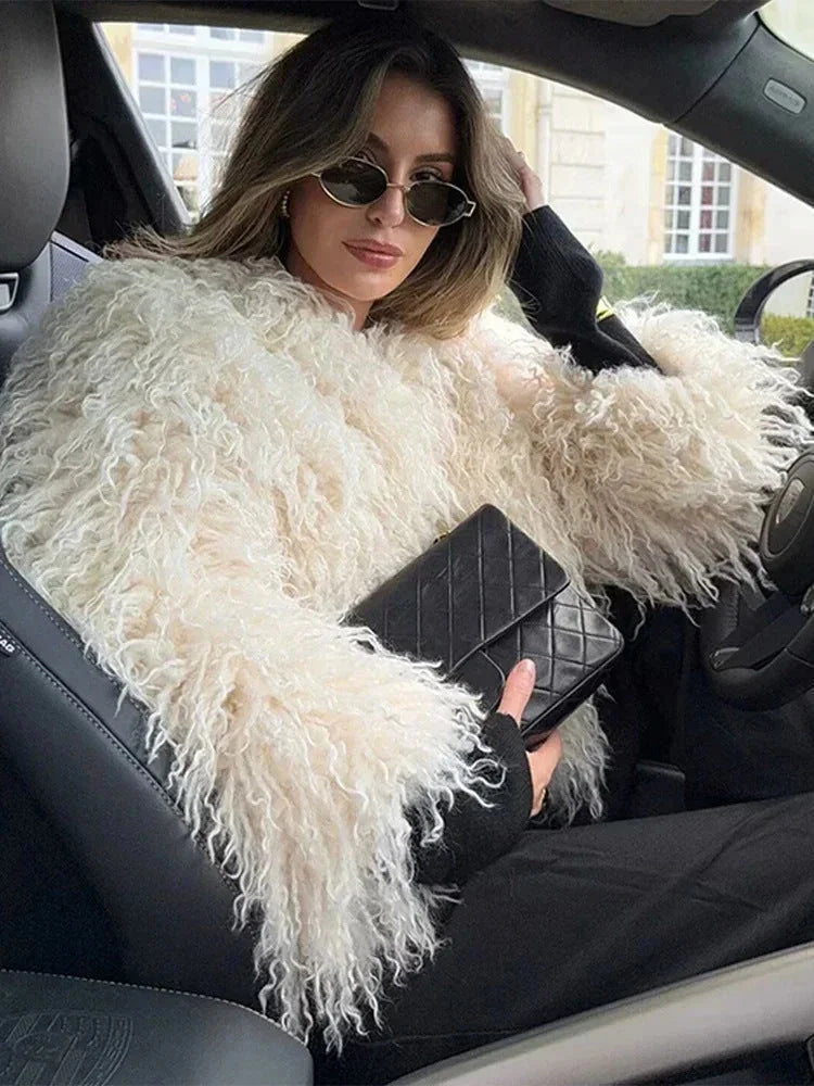 Apolline | Chic Faux Fur Jacket for Women with Soft Long-Sleeve Design