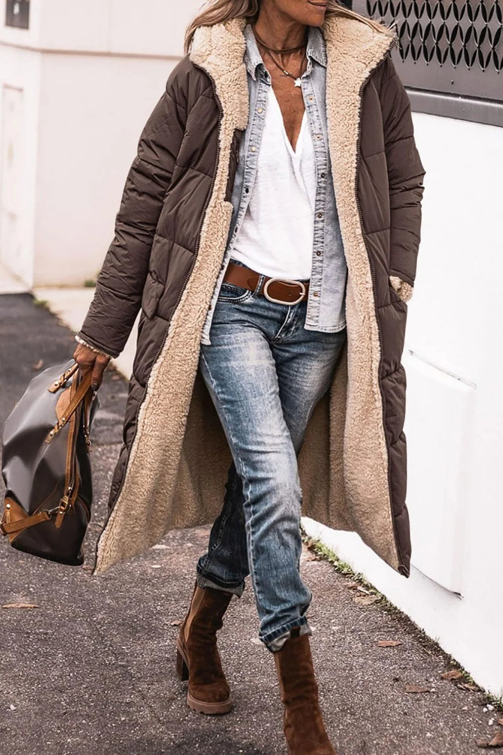 Evelisse | Women's Long Reversible Hooded Puffer Coat with Sherpa Lining & Relaxed Winter Fit