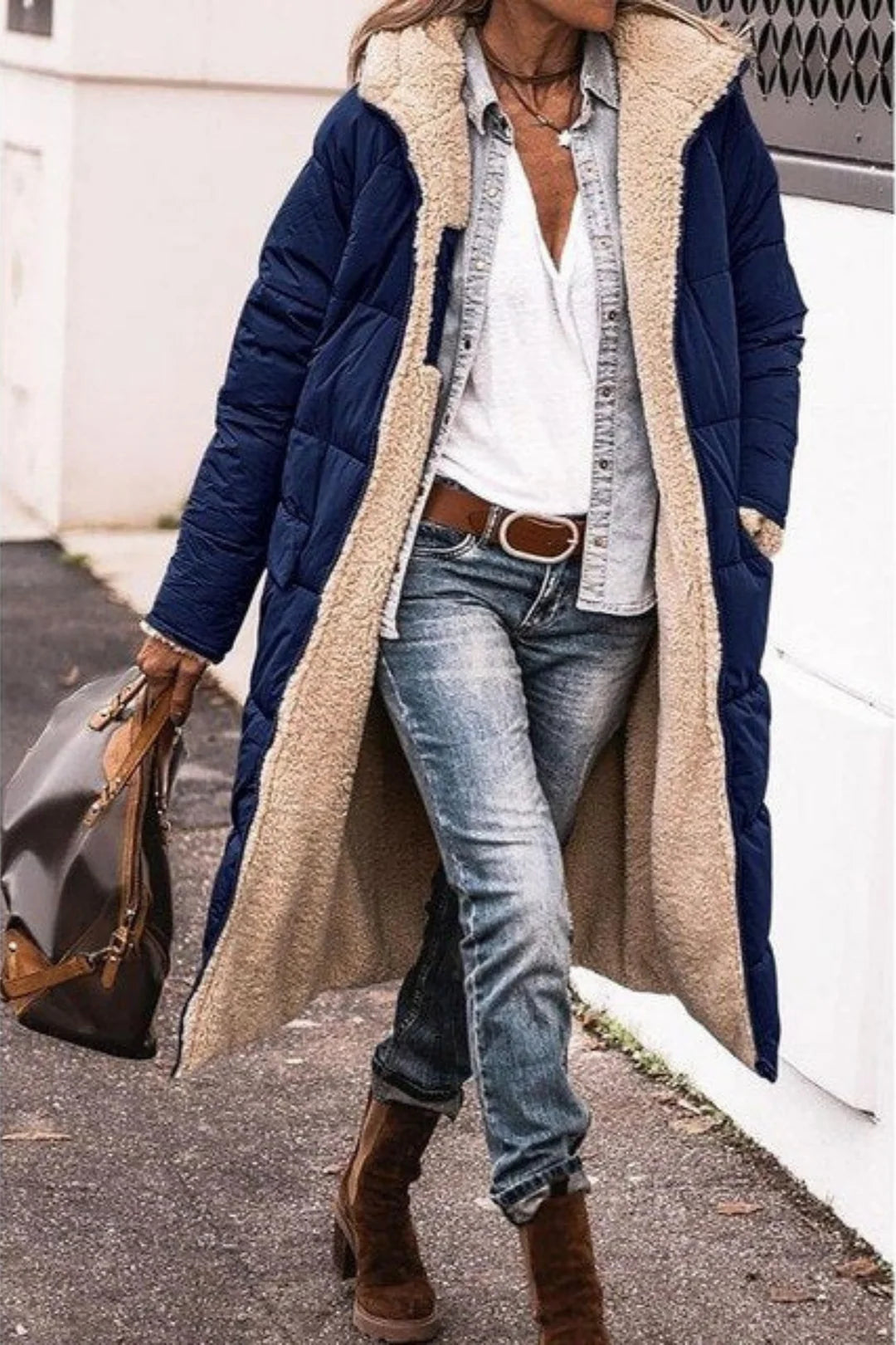 Evelisse | Women's Long Reversible Hooded Puffer Coat with Sherpa Lining & Relaxed Winter Fit