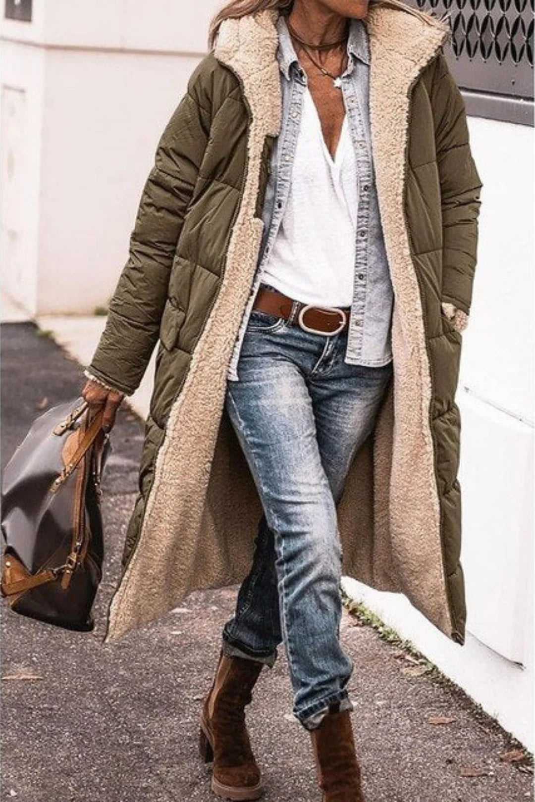 Evelisse | Women's Long Reversible Hooded Puffer Coat with Sherpa Lining & Relaxed Winter Fit